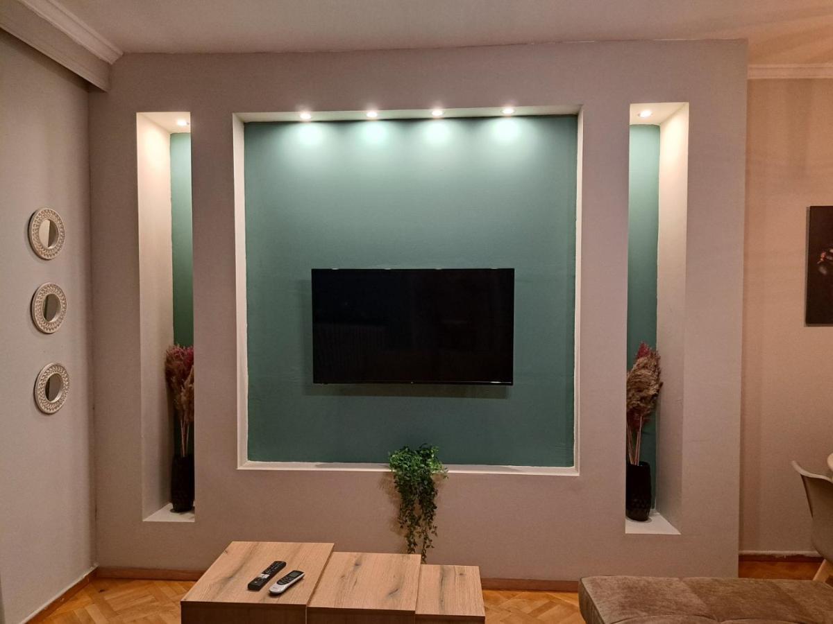 Gnaios Penthouse Апартаменты *